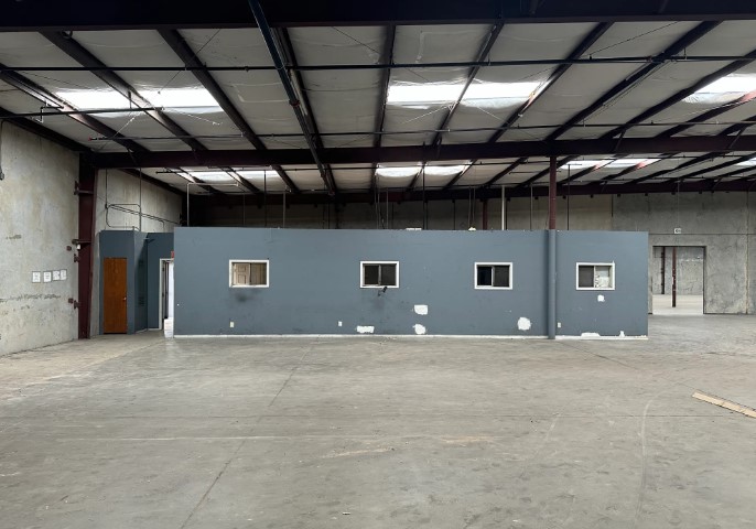 Splendid Industrial Building